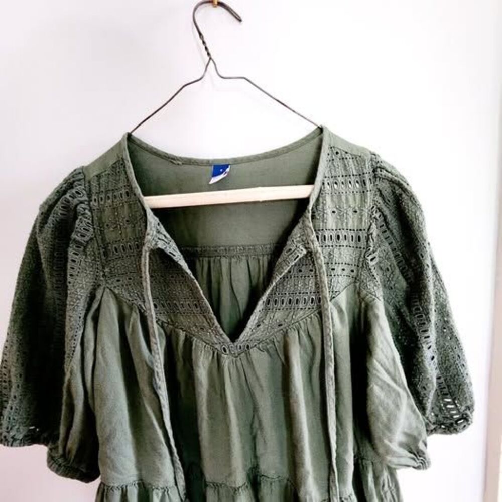 Old Navy Puff-Sleeve Tiered Embroidered Mini Swing dress crocheted Size S - Picture 5 of 8